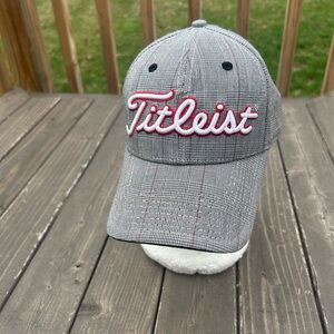 Titleist Houndstooth Plaid Golf Baseball Cap Hat Adjustable Strap Back Gray Red